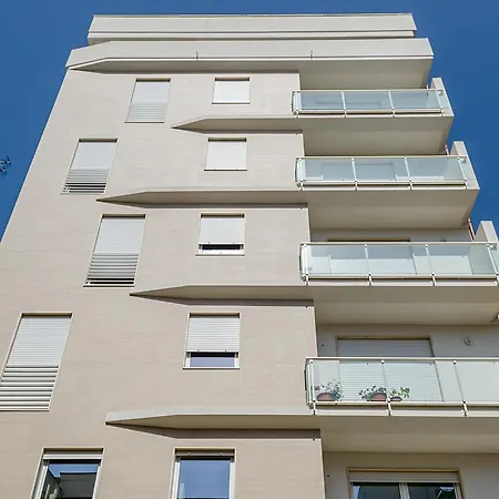 Apartment City & Suites *