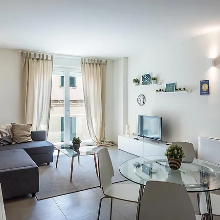 City & Suites Lecce